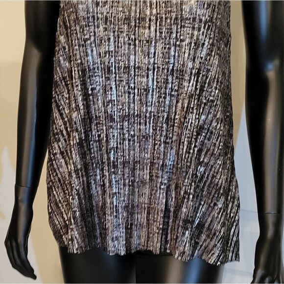 BRAND NEW WEAVERS RACERBACK RUFFLE TANK TOP - Picture 4 of 16